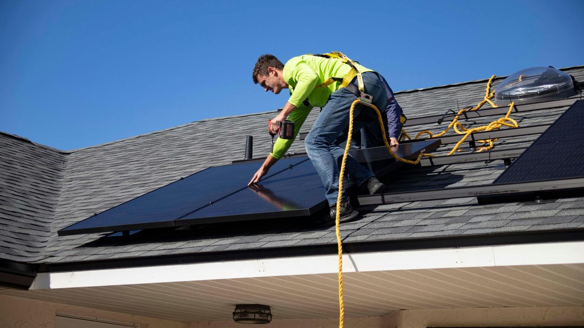 Solar panel installation in Orlando Florida
